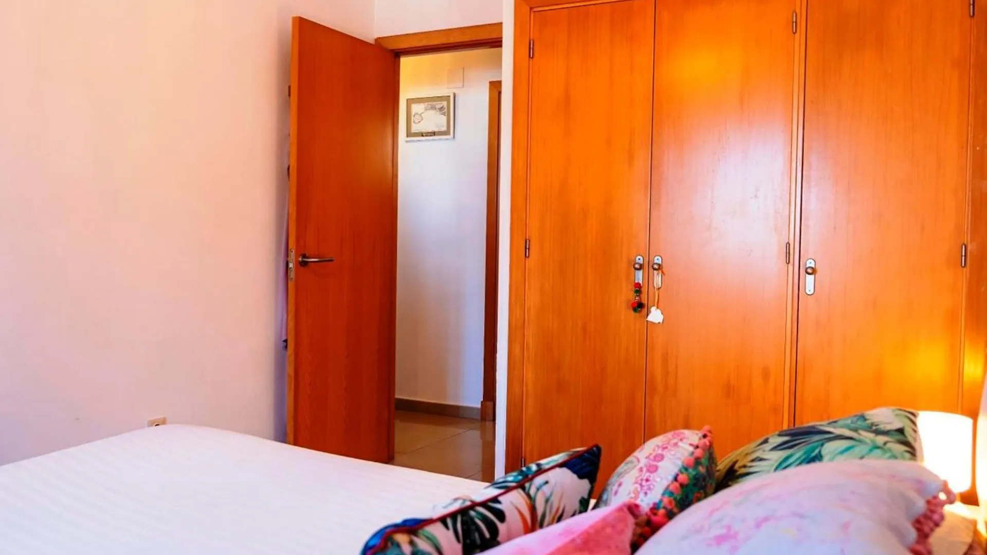 Apartment Magnifico Apartamento Frente Al Mar En Cadiz Con Plaza De Garaje Incluida