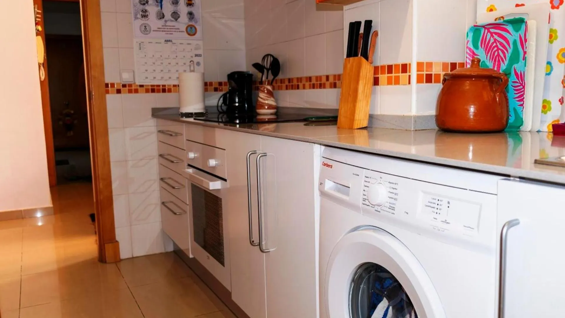 Magnifico Apartamento Frente Al Mar En Cadiz Con Plaza De Garaje Incluida